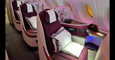 Qatar Airways Economy / Qatar Airways A380 First Class suites come with ...