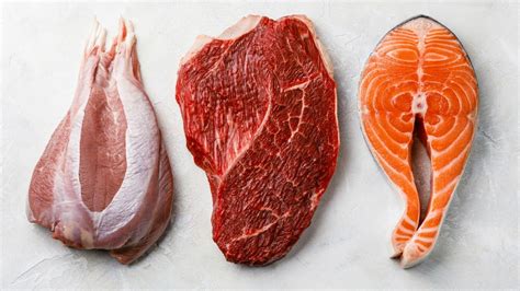 Fish Vs Meat: Which is Healthier? - Khairo Diet Clinic