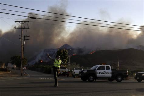 Wildfire triggers evacuation order for Malibu