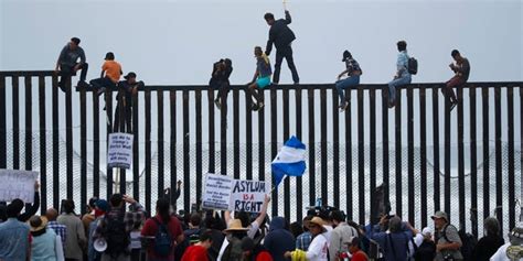 Supreme Court praised for Title 42 border security ruling: 'Huge ...