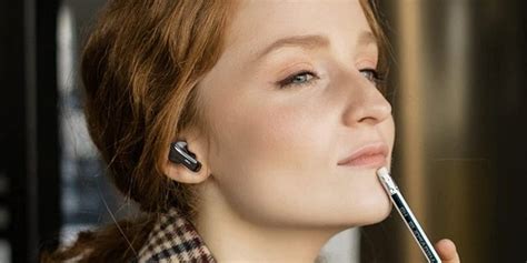 19 euros for wireless headphones with 20 hours of battery life, touch control and very light ...