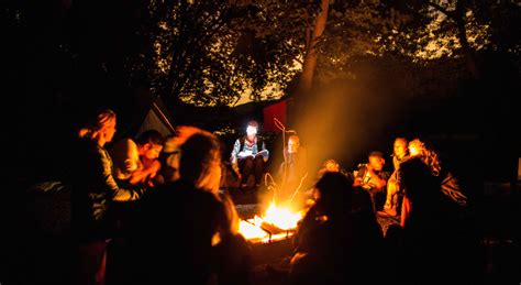 7 Things You Need to Know to Build a Campfire - Outward Bound