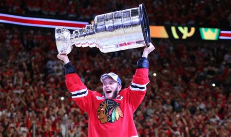 WATCH: Jonathan Toews mic'd up for Stanley Cup presentation - CBSSports.com