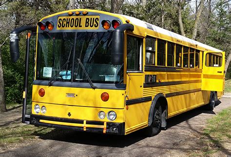 Serenity - 2002 Thomas HDX - School Bus Conversion Resources