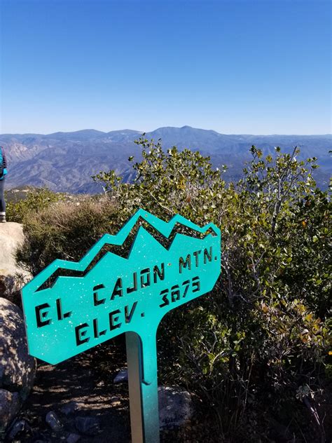 El Cajon Mountain outside of San Diego, hilly and rewarding 12 miles : socalhiking