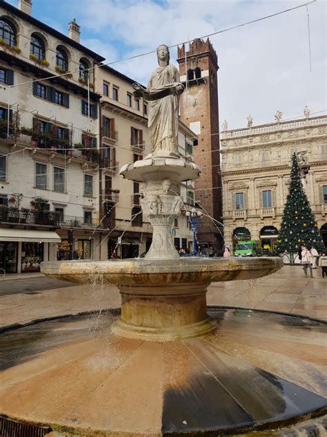 Verona, Piazza delle Erbe | Verona, Erbe, Piazza