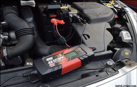 How To Connect A Trickle Charger To A Car Battery? - AutoLovins.com