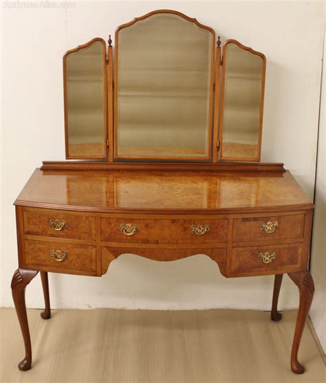 Burr Walnut 3 Piece Bedroom Suite - Antiques Atlas