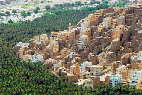 Visit Shibam, Yemen: The Ancient "Manhattan of the Desert"