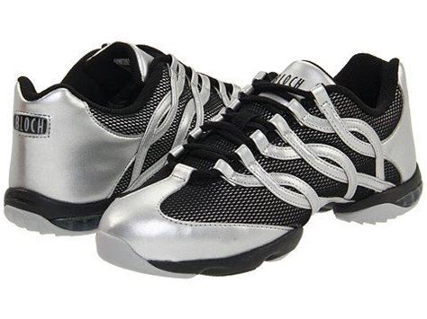 A versatile split-sole dance sneaker with excellent arch support and TPU spin spot. Cushioned ...