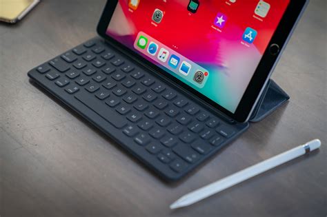 Amazon has slashed the price of the iPad Air-compatible Apple Smart Keyboard by 50% today