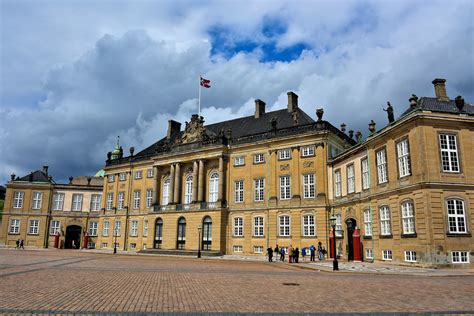 Amalienborg Palaces History in Copenhagen, Denmark - Encircle Photos