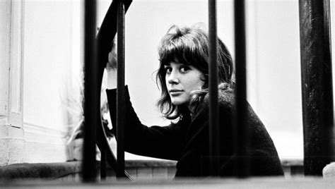 Bruce Charlton's Notions: Vashti Bunyan sings