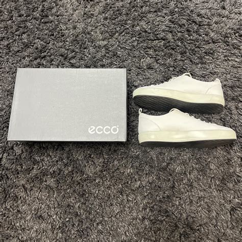 Ecco Shoes White Worn pretty often Size Men’s 11-11.5 - Depop