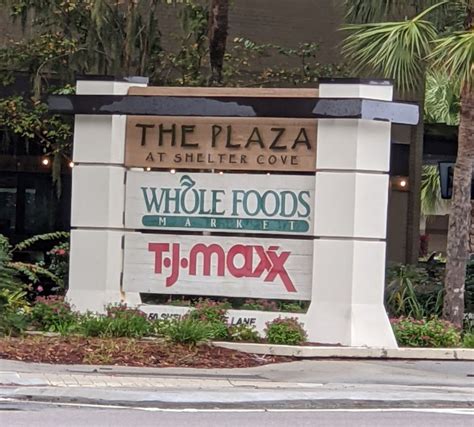 THE PLAZA AT SHELTER COVE - Updated November 2024 - 50 Shelter Cove Ln, Hilton Head Island ...