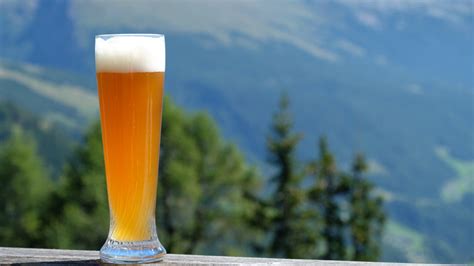 Get To Know These German Beer Styles For Oktoberfest 2022