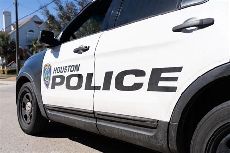 Pedestrian killed in crash with Houston Police Department officer for ...