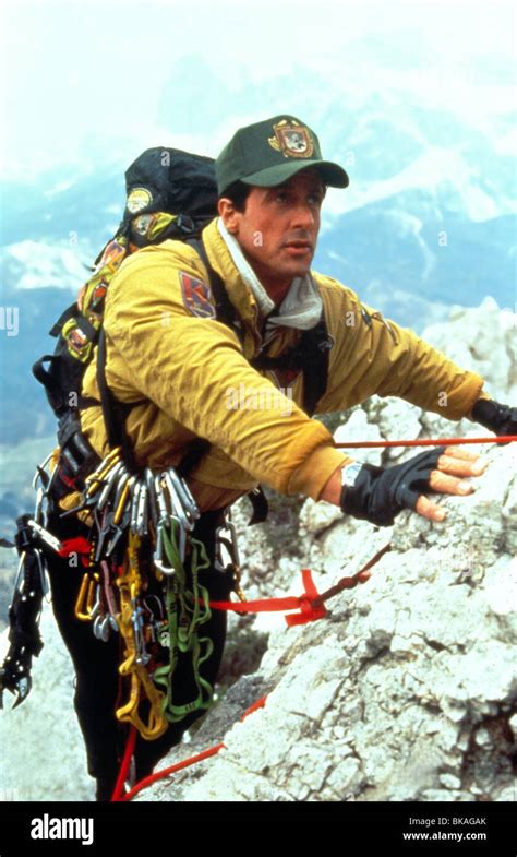 CLIFFHANGER (1993) SYLVESTER STALLONE CLF 013 Stock Photo - Alamy