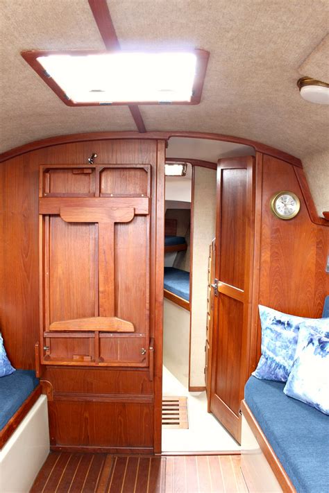 Ahoy! Tour Our Updated Ticon 30 Sailboat Interior | Dans le Lakehouse