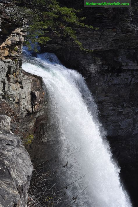 DeSoto Falls Alabama: 100+ Foot Drop and Stunning Canyon - Alabama ...