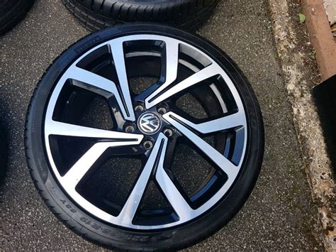 Vw golf mk7 gti wheels 19s | in Peckham, London | Gumtree