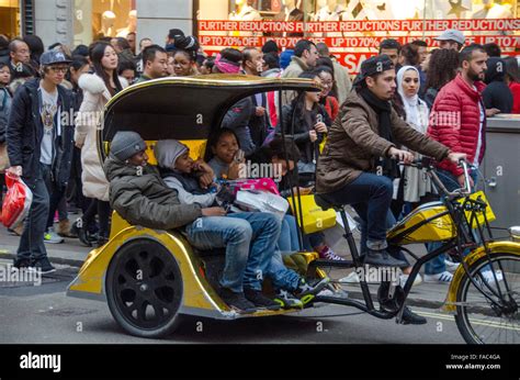 Pedicabs london hi-res stock photography and images - Alamy