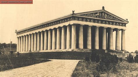 Why is there a replica of the Parthenon in Nashville?