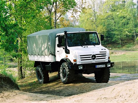 Car in pictures – car photo gallery » Unimog U5000 2000 Photo 01