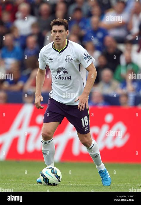 GARETH BARRY EVERTON FC THE KING POWER STADIUM LEICESTER ENGLAND 16 ...