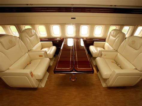 See Inside Trump's Prized $100 Million Boeing 757 VIP Private Jet ...