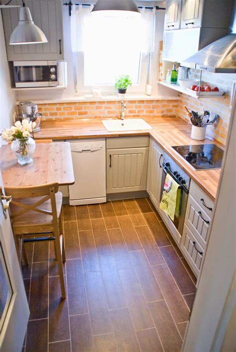 Remodelaholic | Tiny Kitchen Renovation with Faux Painted Brick Backsplash