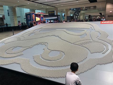 LEGO Sets World Record with Stormtrooper Army Build at Star Wars Celebration Chicago ...