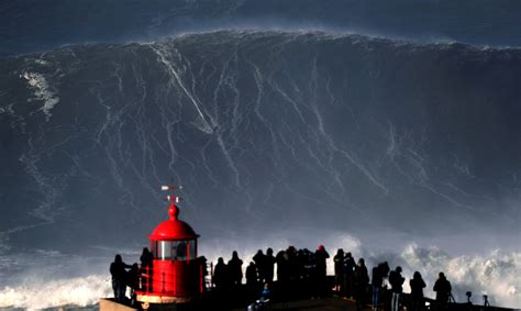 Nazaré: Die größten Wellen der Welt