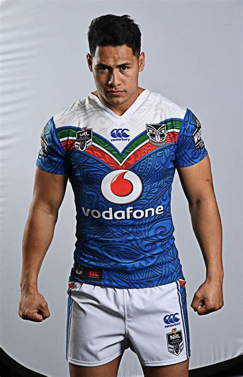 Roger Tuivasa-Sheck | Rugby men, Rugby league, Rugby players