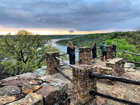 Lake Mineral Wells State Park - Tiny Shiny Home