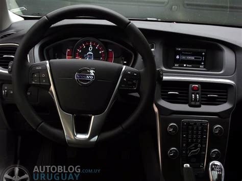 Contacto Volvo V40 T4 | Vista interior del Volvo V40. Lugar:… | Flickr