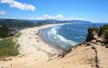 Pacific City Beach / Oregon / USA // World Beach Guide