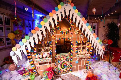 These Life-Sized Gingerbread Houses Are the Ultimate Holiday Destinations