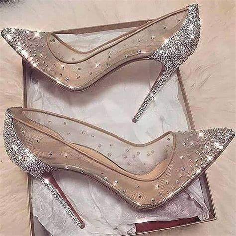 °#bridesmaid#heels #fashion#sposa #weddingdress#mode#gettingmarried# ...