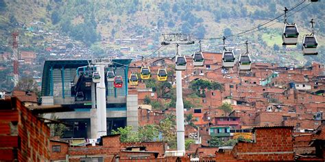 Caracas Metrocable « The Gondola Project