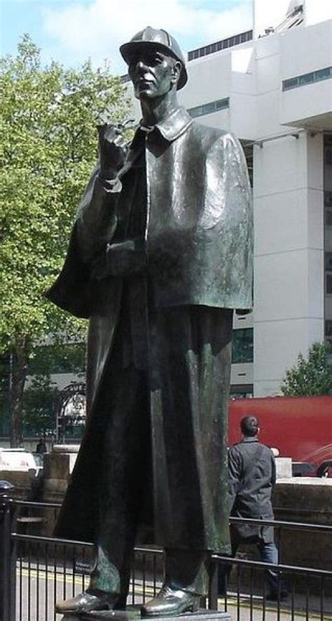 Statue of Sherlock Holmes outside of Baker Street Underground Station, London in 2019 | Statue ...