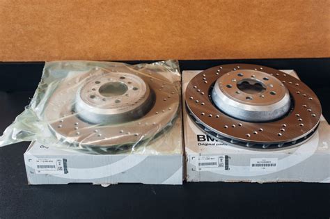 Original BMW Brake discs ventilated FRONT set left and right for M3 E92 E93 E90 + M1 E82 in ...