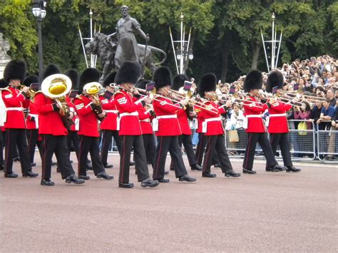 customs and traditions in uk