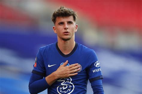 Mason Mount reveals his dad questioned Chelsea contract decision ...