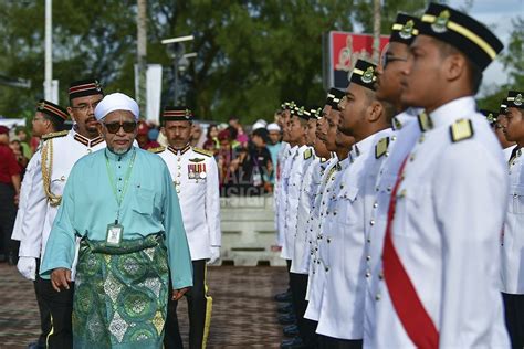 Malaysian Army Officer Uniform