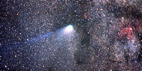 Halley's comet: a beautiful blur of light - Science Musings