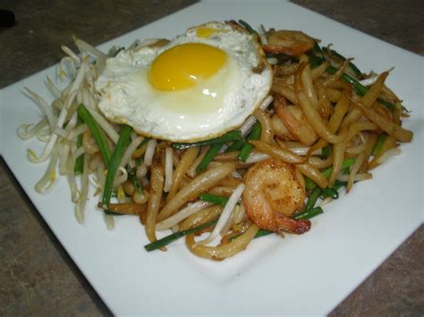 1. Stir Fry Short Noodle Recipe (Lod Cha) | Asian recipes, Cha recipe ...