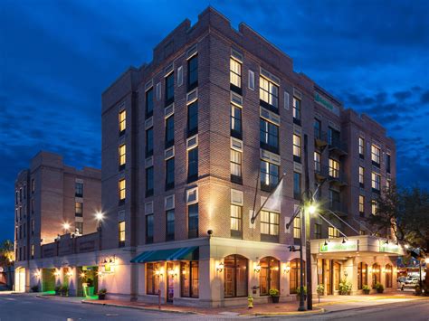 Hotel Downtown Savannah, GA | Holiday Inn Savannah Historic District