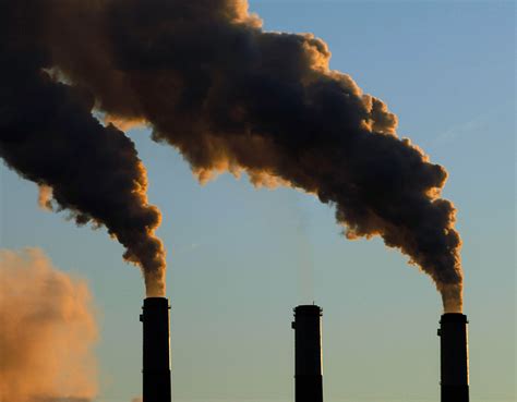 EPA science advisers unanimously back tighter soot limits - E&E News by ...