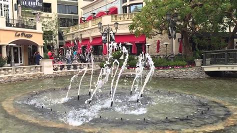 The Grove water fountain show - YouTube